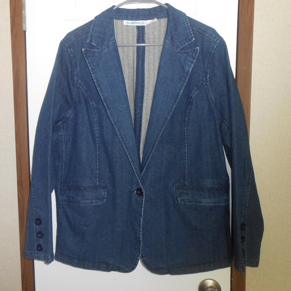 Denim 24/7 Destressed Women's Jacket